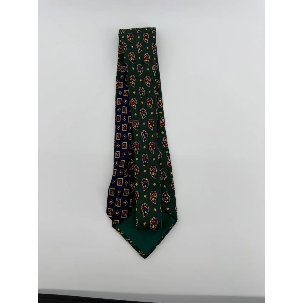 Tommy Hilfiger Mens Silk Tie Green Paisley Star Pattern Made in USA Italy Fabric